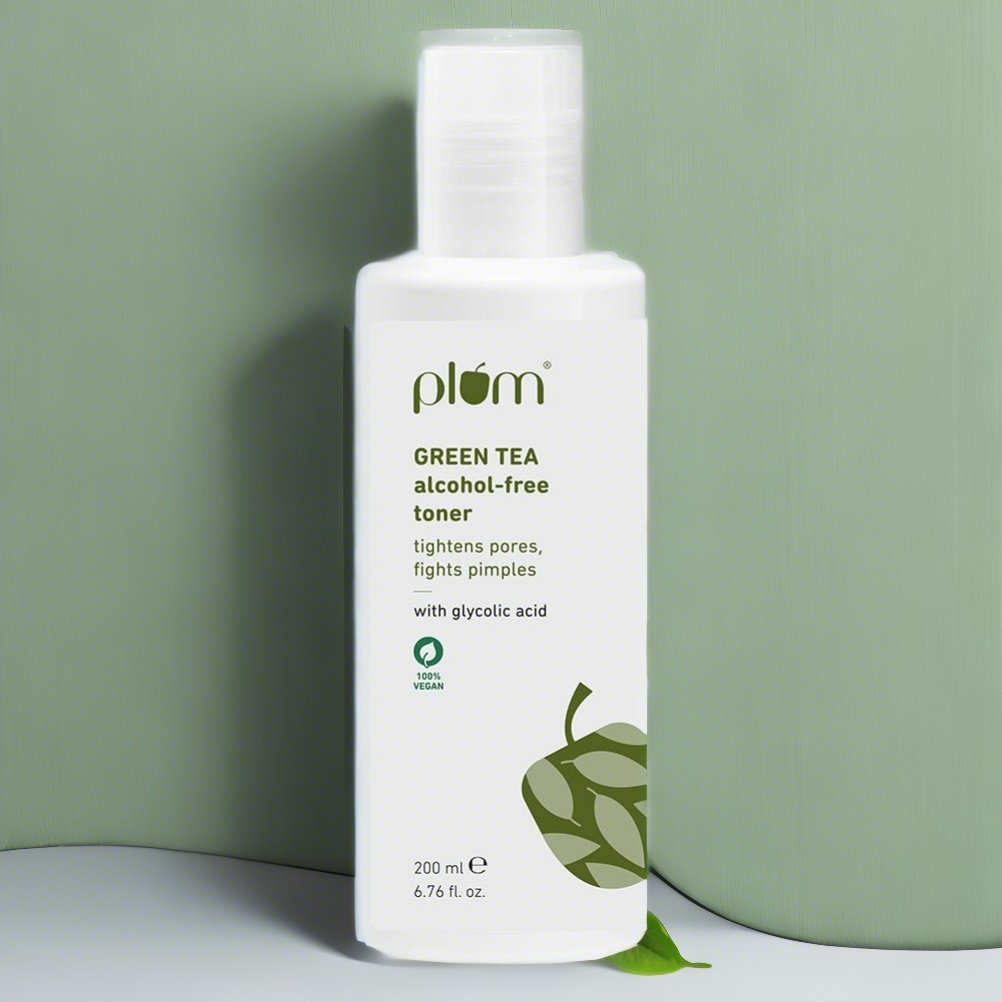 Plum Green Tea Face Toner For Oily, Acne-Prone Skin | With Glycolic Acid 200ml