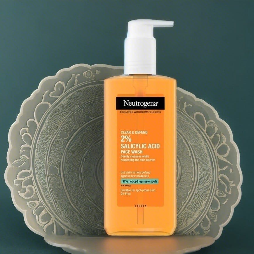 Neutrogena Clear & Defend 2% Salicylic acid Facewash 200ml